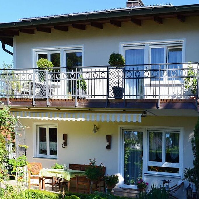 Holz-Alu-Fenster weiß