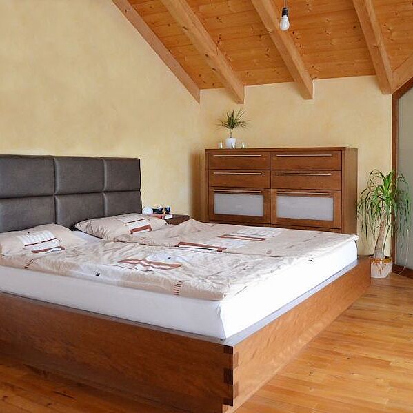 Schlafzimmer in Kirschbaum Schlafzimmer in Kirschbaum